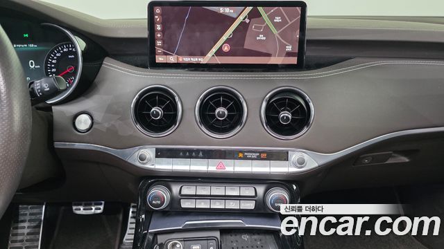 Kia Stinger 2021 — photo 15