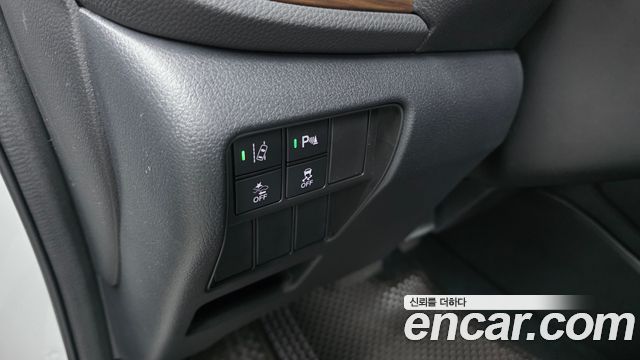 Honda CR-V 2021 — photo 17