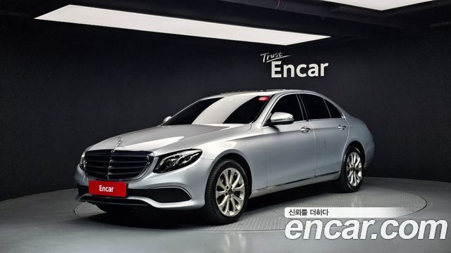 Mercedes-Benz E-Class 2018 — photo 1