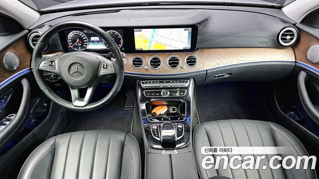 Mercedes-Benz E-Class 2018 — photo 7