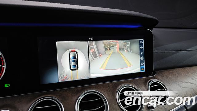 Mercedes-Benz E-Class 2018 — photo 15