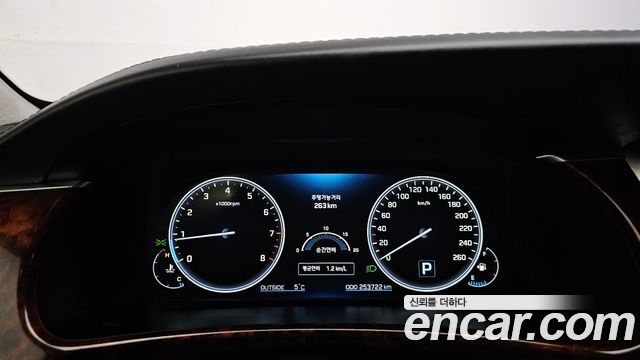 Hyundai Equus 2015 — photo 8