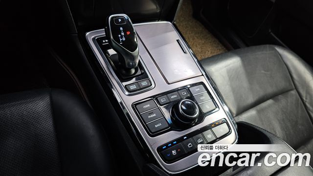 Hyundai Equus 2015 — photo 9