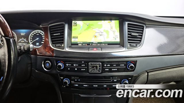Hyundai Equus 2015 — photo 16