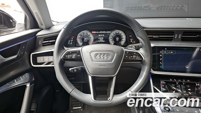 Audi A6 2021 — photo 13