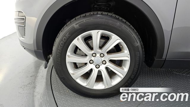 Land Rover Discovery Sport 2016 — photo 5