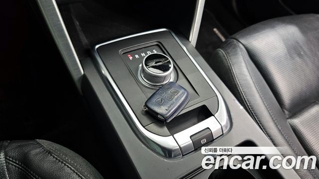Land Rover Discovery Sport 2016 — photo 9