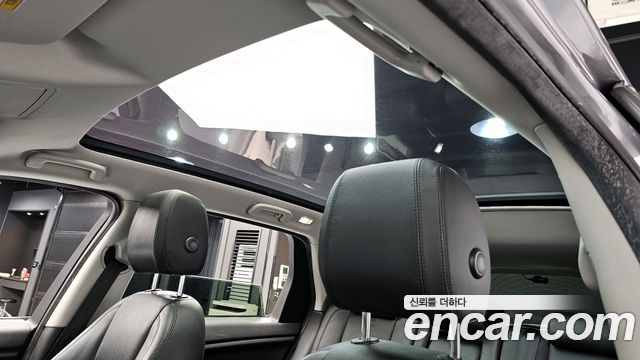 Land Rover Discovery Sport 2016 — photo 16