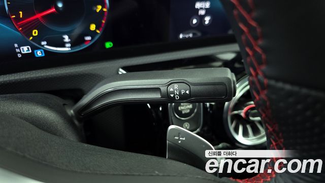Mercedes-Benz CLA-Class 2023 — photo 9