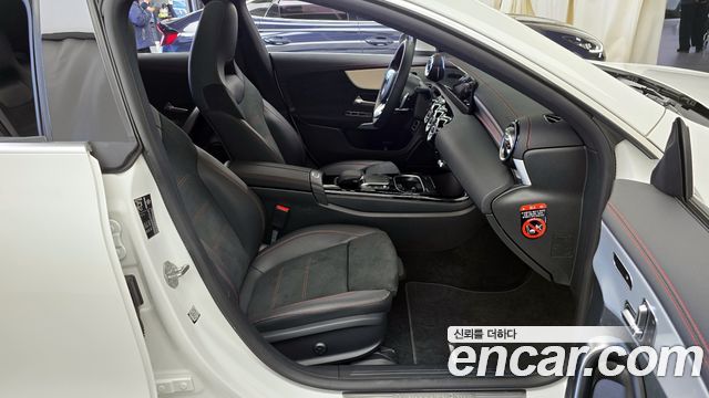 Mercedes-Benz CLA-Class 2023 — photo 11