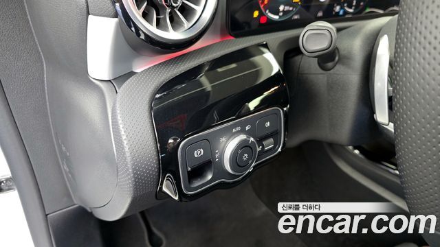 Mercedes-Benz CLA-Class 2023 — photo 17