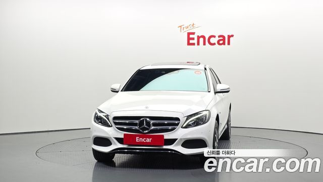 Mercedes-Benz C-Class 2018 — photo 3