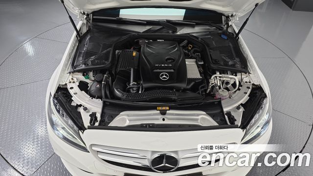 Mercedes-Benz C-Class 2018 — photo 6