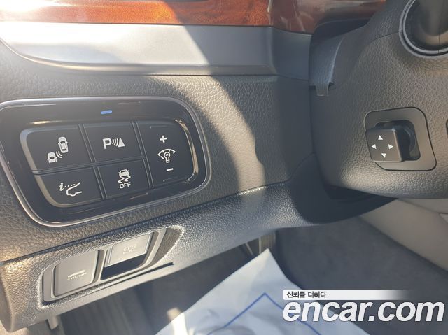 Hyundai Equus 2015 — photo 10