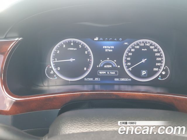 Hyundai Equus 2015 — photo 11