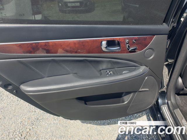 Hyundai Equus 2015 — photo 17