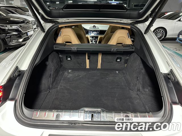 Porsche Panamera 2018 — photo 6