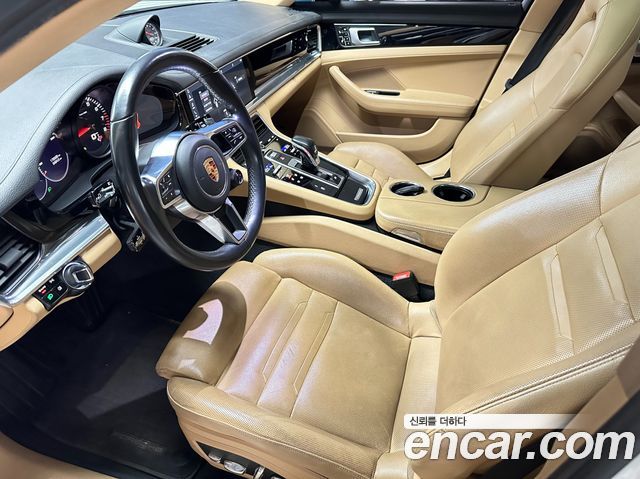 Porsche Panamera 2018 — photo 8