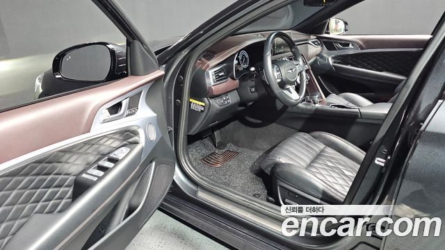 Genesis G70 2020 — photo 10