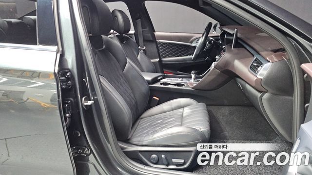 Genesis G70 2020 — photo 11