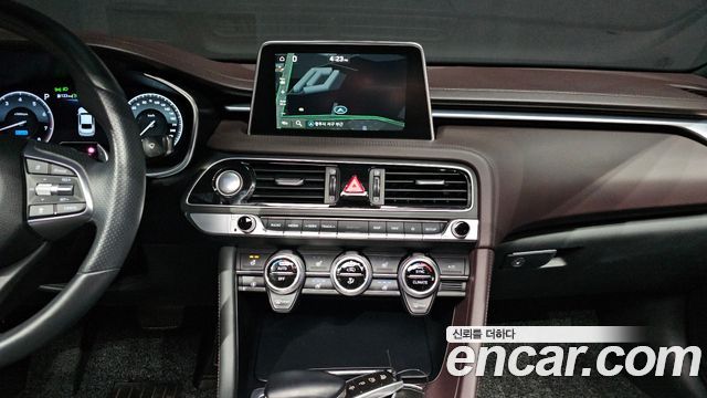 Genesis G70 2020 — photo 14