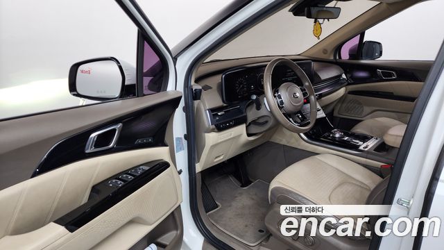 Kia Canival 2021 — photo 10