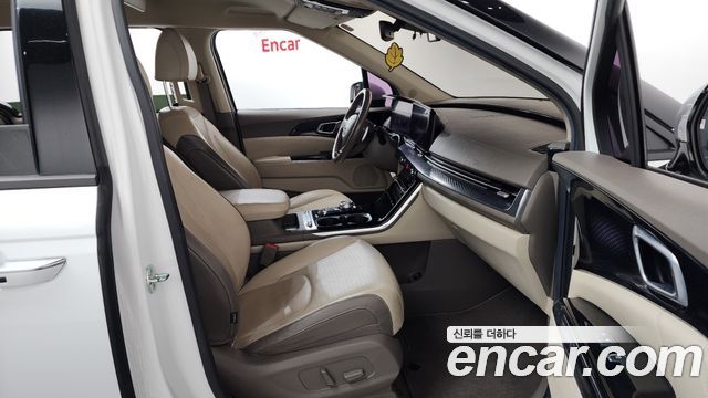 Kia Canival 2021 — photo 11