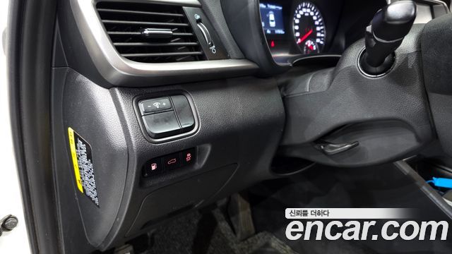 Kia K5 2019 — photo 18