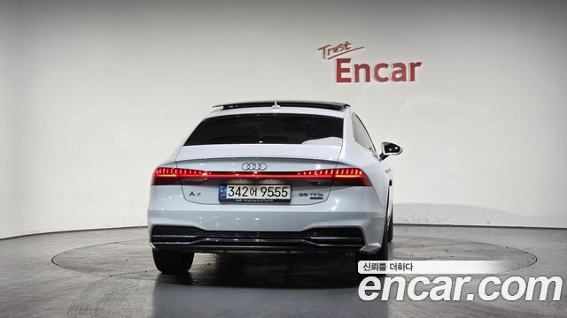 Audi A7 2021 — photo 4