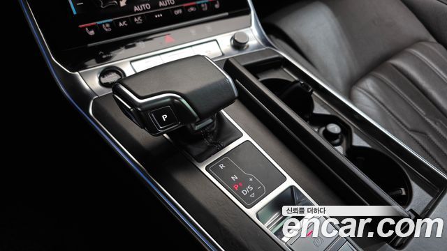 Audi A7 2021 — photo 9