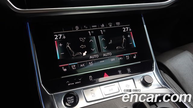 Audi A7 2021 — photo 17