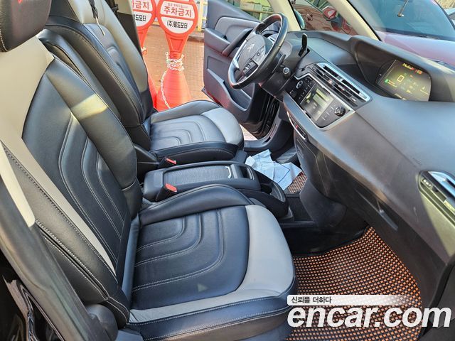 Citroën / DS C4 Picasso 2015 — photo 12