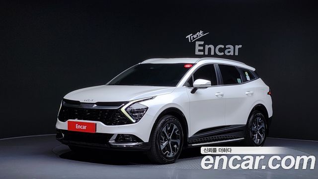 Kia Sportage 2023 — photo 1