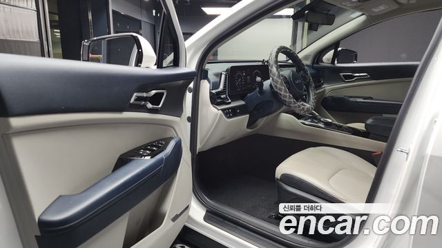 Kia Sportage 2023 — photo 10