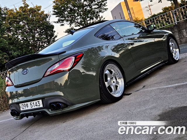 Hyundai Genesis 2009 — photo 14
