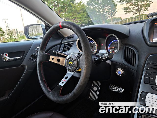 Hyundai Genesis 2009 — photo 16