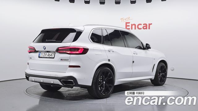 BMW X5 2022 — photo 2