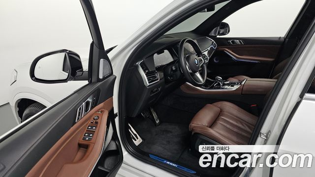 BMW X5 2022 — photo 10