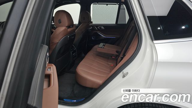 BMW X5 2022 — photo 11