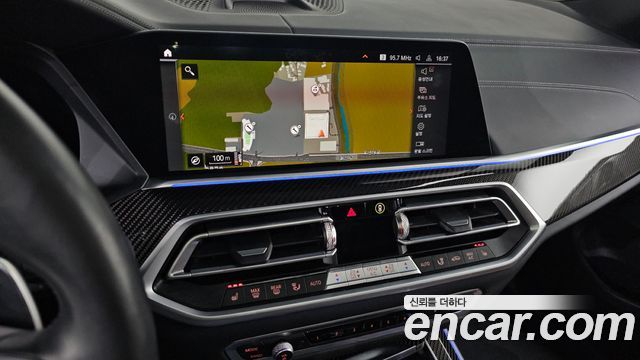 BMW X5 2022 — photo 16