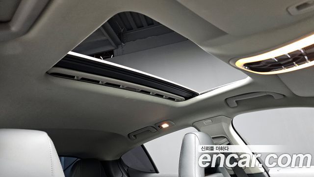 Porsche Panamera 2011 — photo 19