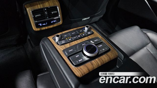 Kia K9 2022 — photo 19