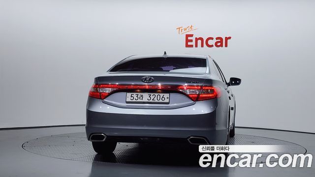 Hyundai Grandeur 2015 — photo 4