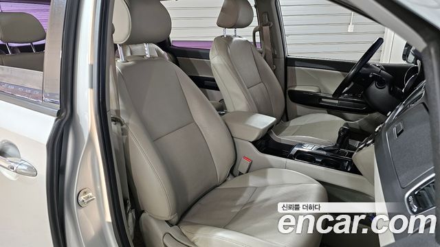 Kia Canival 2016 — photo 10