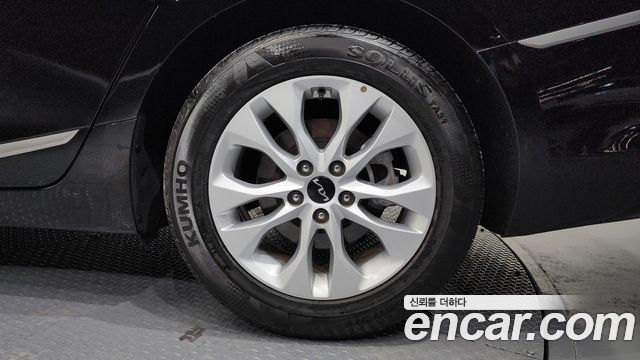Kia K8 2022 — photo 5