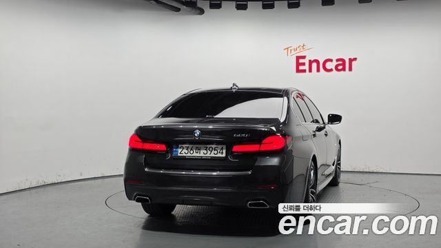 BMW 5-Series 2022 — photo 4