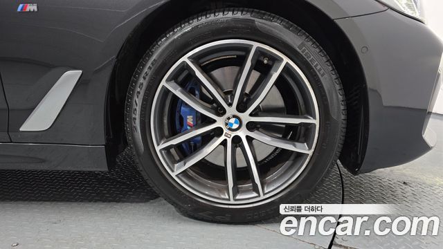 BMW 5-Series 2022 — photo 5