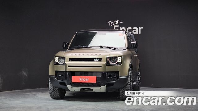 Land Rover Defender 2022 — photo 3