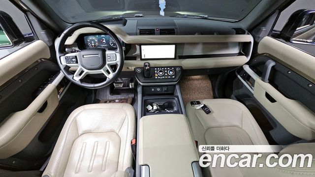 Land Rover Defender 2022 — photo 7