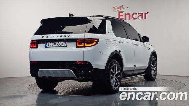 Land Rover Discovery Sport 2025 — photo 2